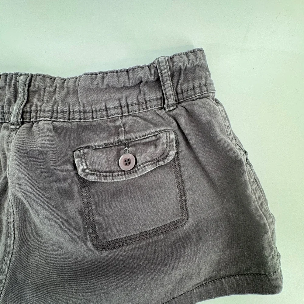 Iris Basic Womens Utility Shorts Charcoal Gray Stretch Cotton Size M Floral Trim